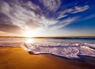 Co ubiera się pod piankę?