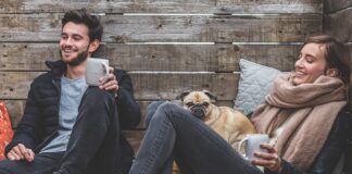 Ile trzymać kawę pod oczami?