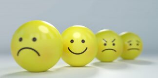 Ile waży piłka do golfa?