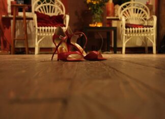 Jak zmiękczyć pięty w butach? Jak zmiękczyć pięty w butach?