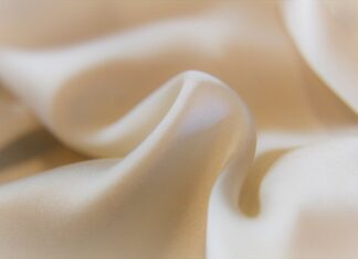 Czy w satynie się poci? Czy w satynie się poci?