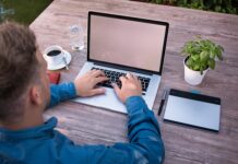 Co się pisze na obrączkach? Co się pisze na obrączkach?